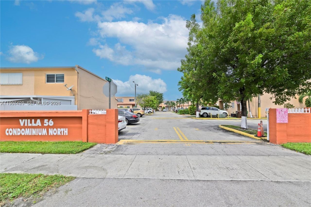 1675 W 57th St, Unit 514, Hialeah, FL 33012 Photo