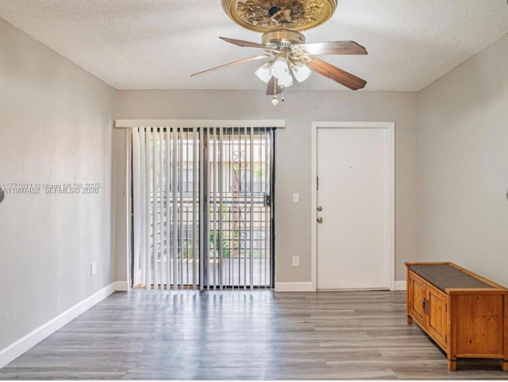 6545 W 27th Ct, Unit 24-47, Hialeah, FL 33016 Photo