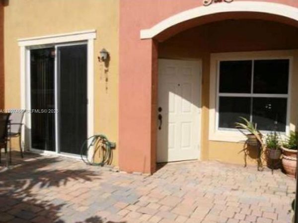 962 SW 143rd Ave , Unit 2207, Pembroke Pines, FL 33027