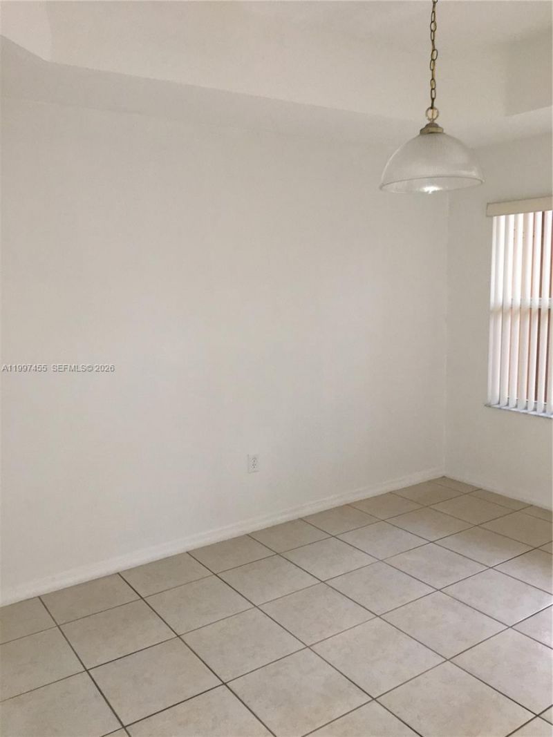 962 SW 143rd Ave , Unit 2207, Pembroke Pines, FL 33027 Photo