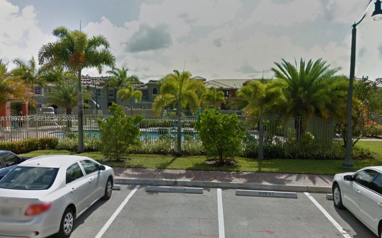 962 SW 143rd Ave , Unit 2207, Pembroke Pines, FL 33027 Photo