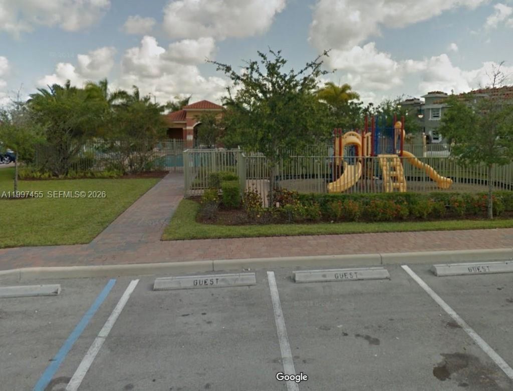 962 SW 143rd Ave , Unit 2207, Pembroke Pines, FL 33027 Photo