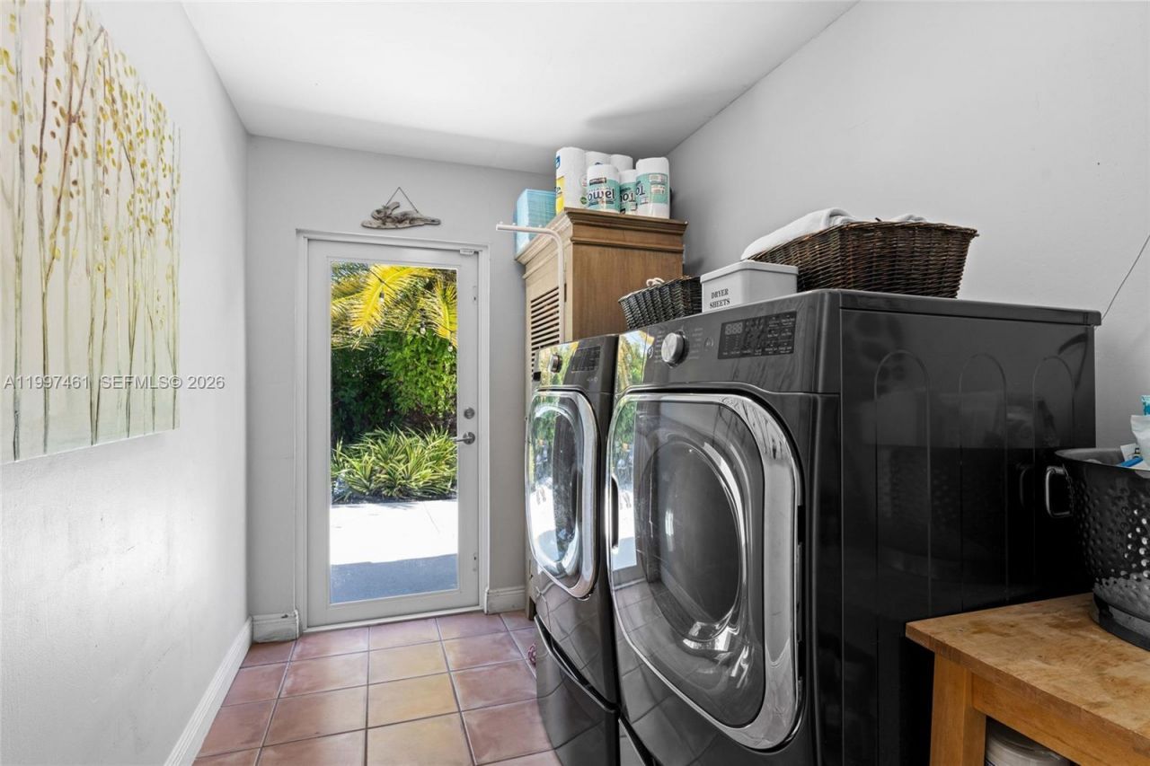 9451 SW 61st St, Miami, FL 33173 Photo