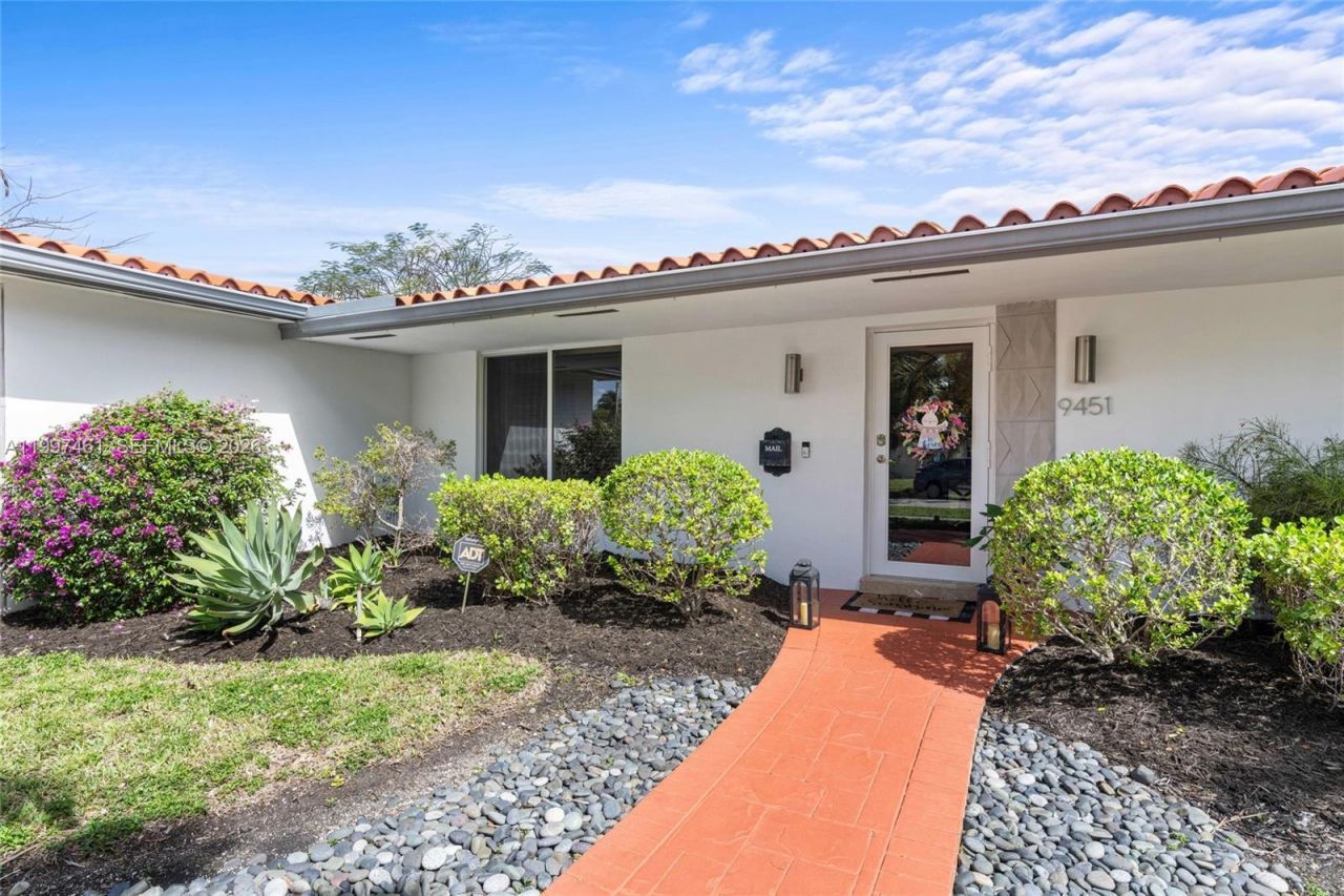 9451 SW 61st St, Miami, FL 33173 Photo