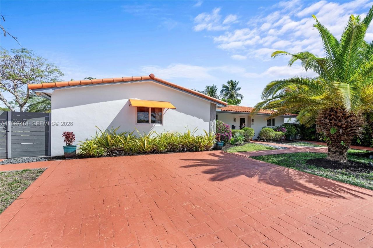 9451 SW 61st St, Miami, FL 33173 Photo