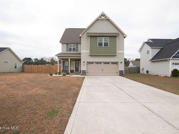 303 Channel Run Lane , Sneads Ferry, NC 28460