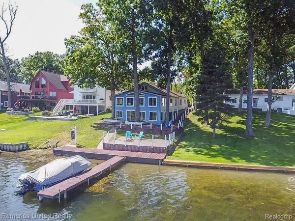16431 Oak Hill Drive, Argentine Twp, MI 48430