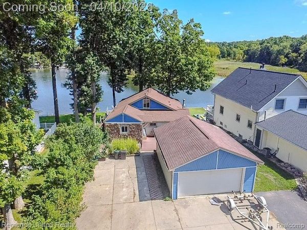 16431 Oak Hill Drive , Argentine Twp, MI 48430