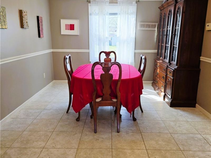 9898 Lakeview Circle , Strongsville, OH 44136 Photo 9