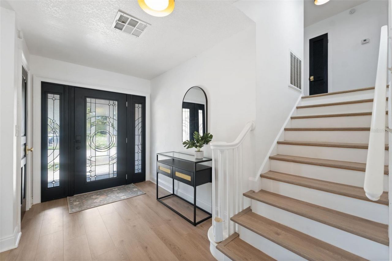 900 79th Street S, Saint Petersburg, FL 33707 Photo