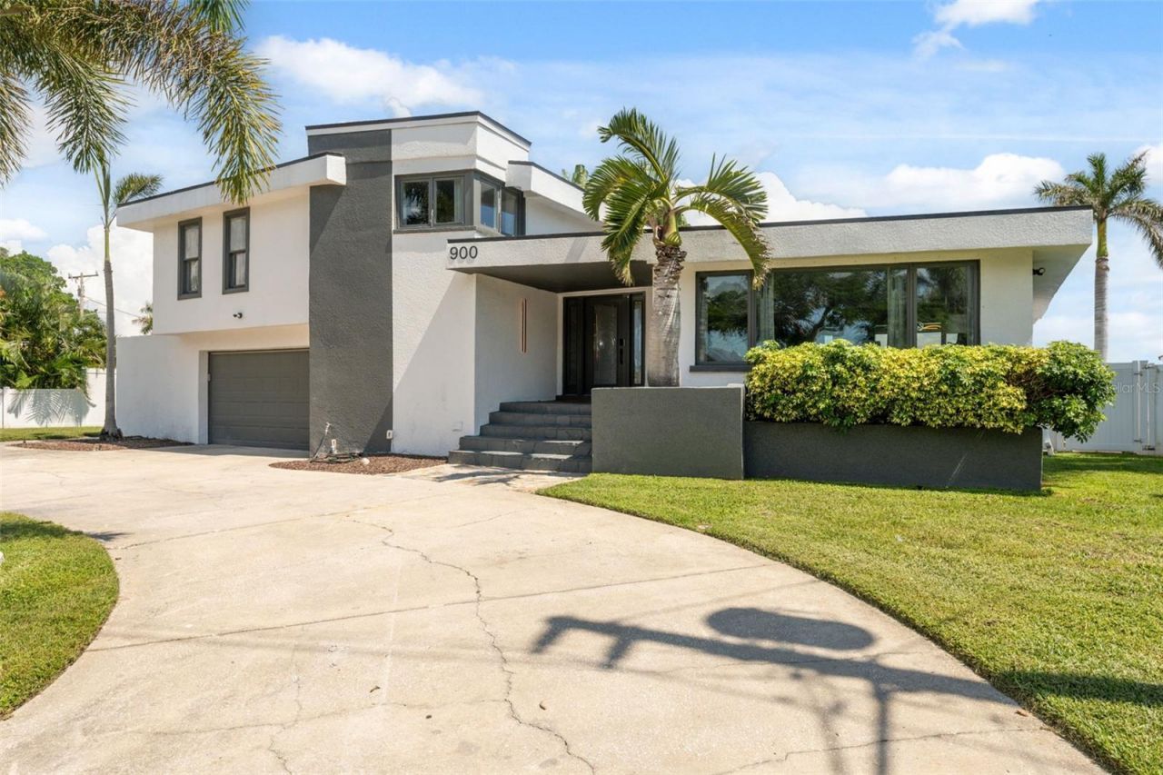900 79th Street S, Saint Petersburg, FL 33707 Photo