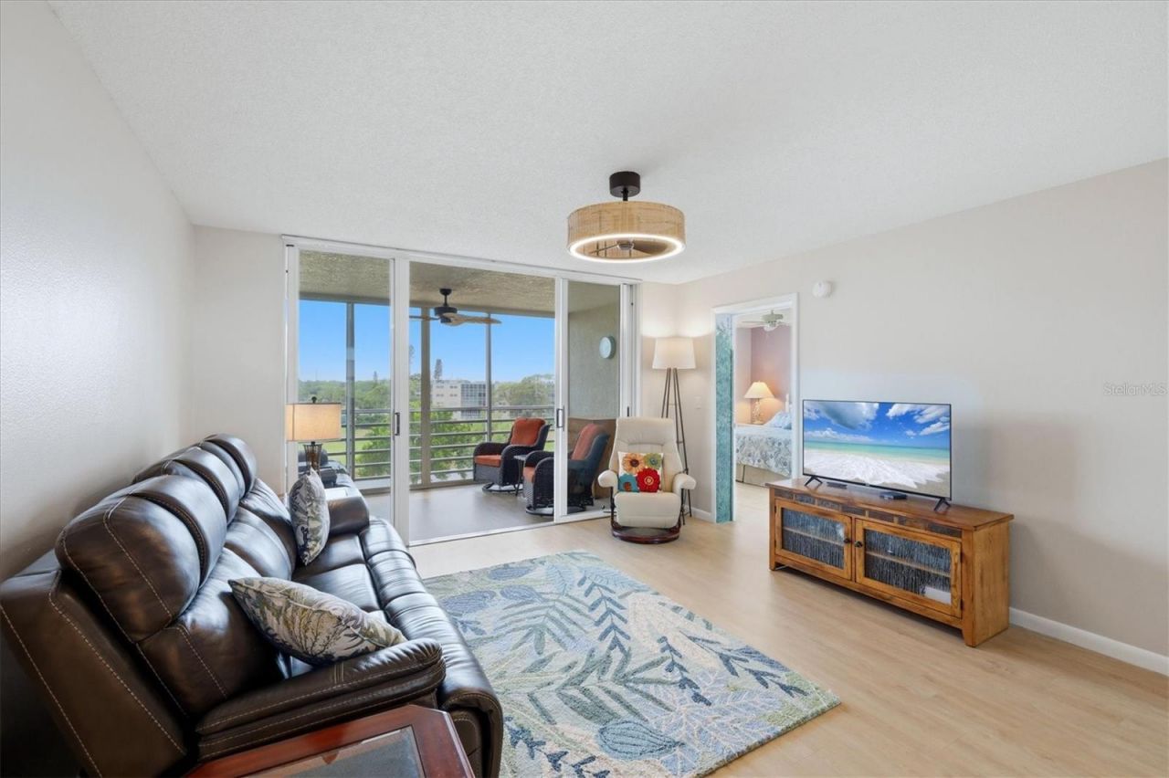 3740 Pinebrook Circle, Unit 604, Bradenton, FL 34209 Photo