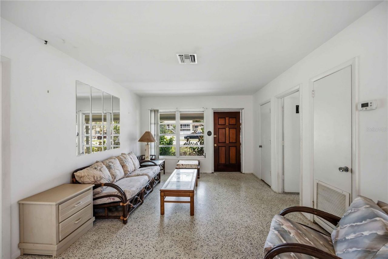 309 Base Avenue E, Venice, FL 34285 Photo