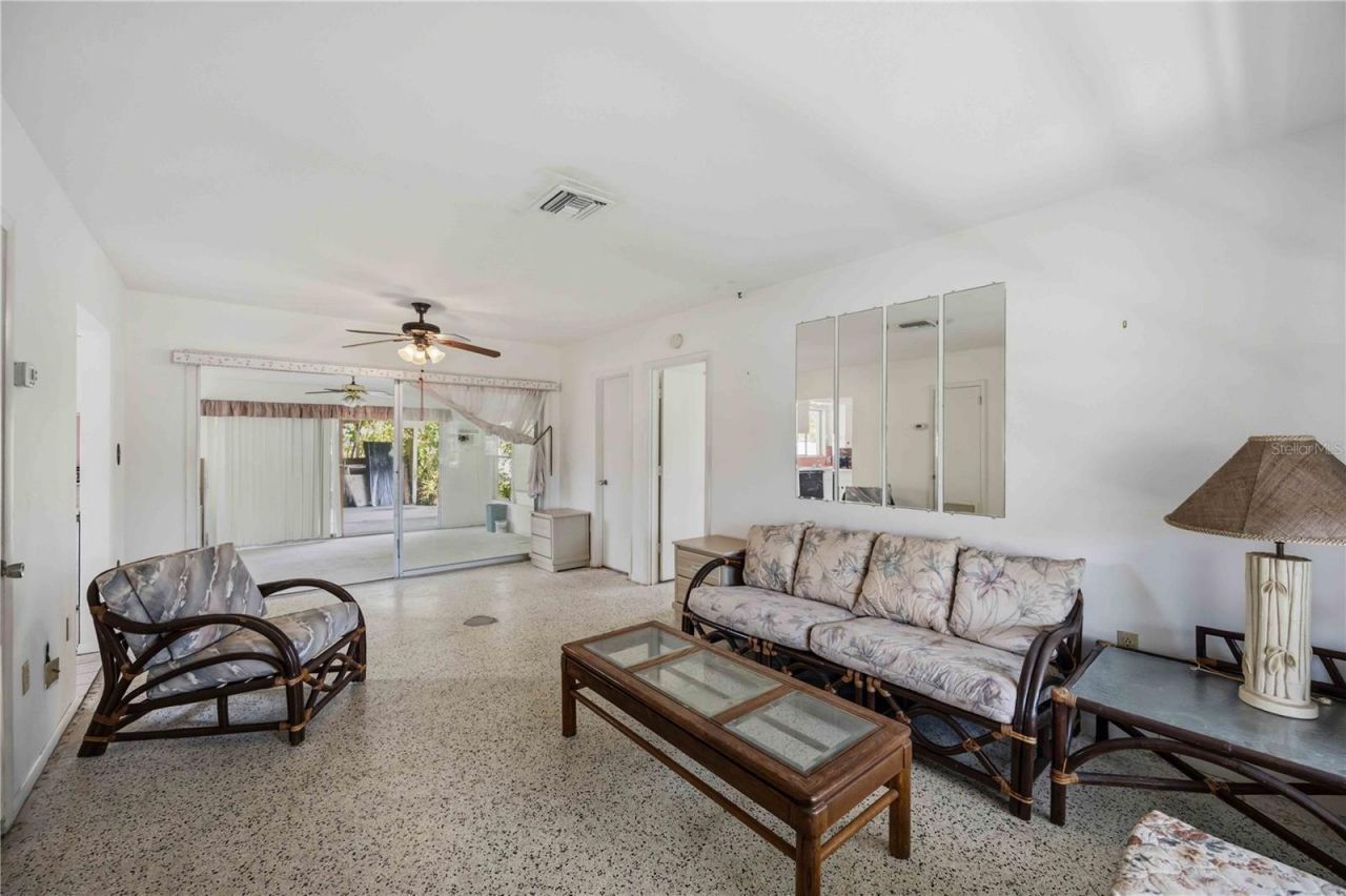 309 Base Avenue E, Venice, FL 34285 Photo