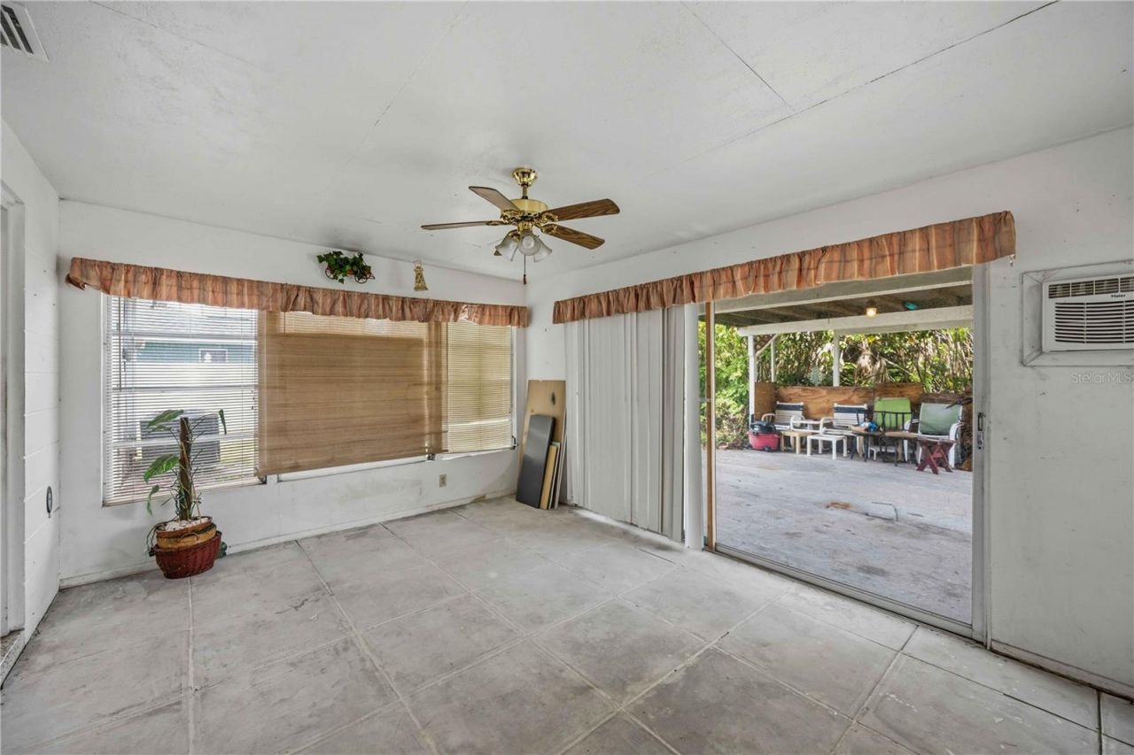 309 Base Avenue E, Venice, FL 34285 Photo