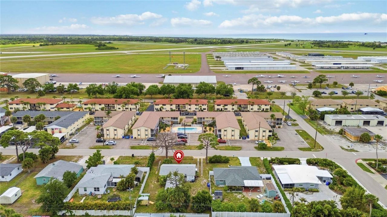 309 Base Avenue E, Venice, FL 34285 Photo