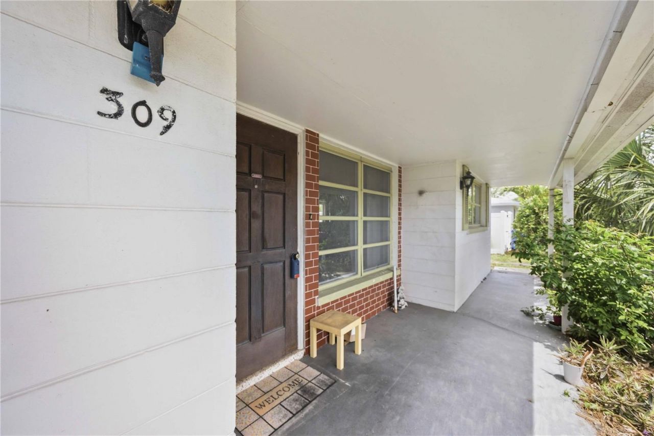 309 Base Avenue E, Venice, FL 34285 Photo