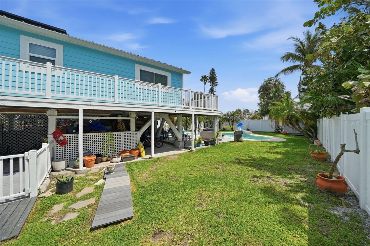 15823 Redington Drive, Redington Beach, FL 33708 Photo