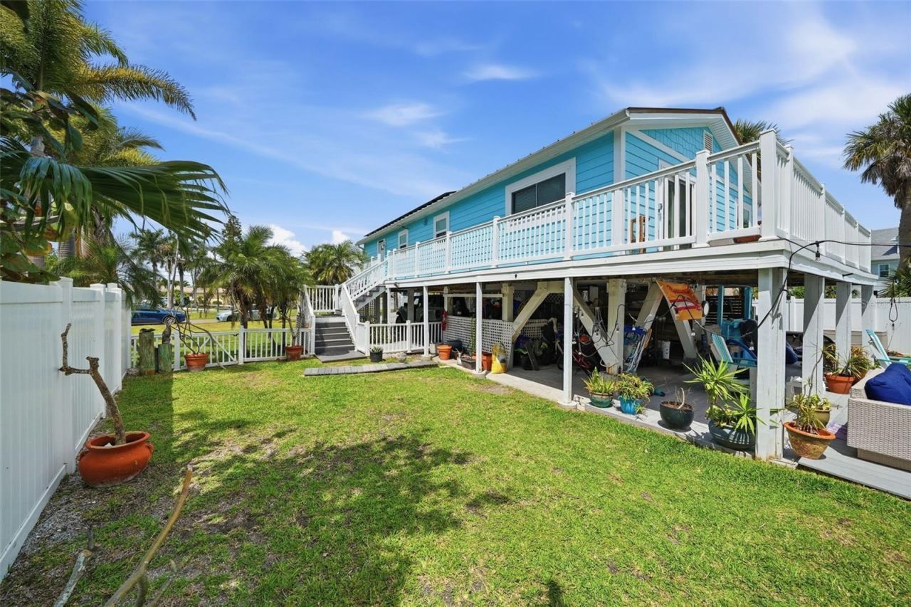 15823 Redington Drive, Redington Beach, FL 33708 Photo