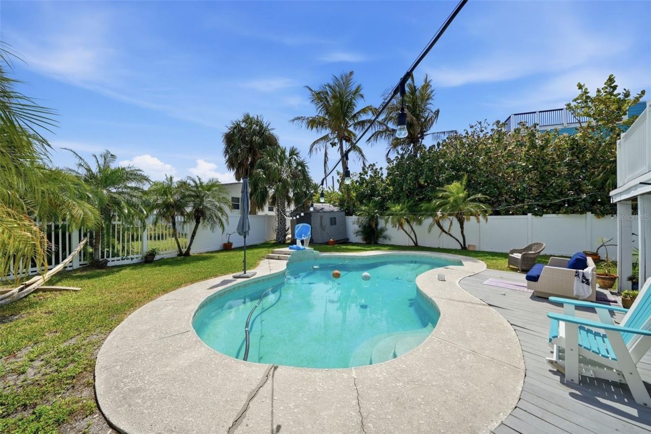 15823 Redington Drive, Redington Beach, FL 33708 Photo