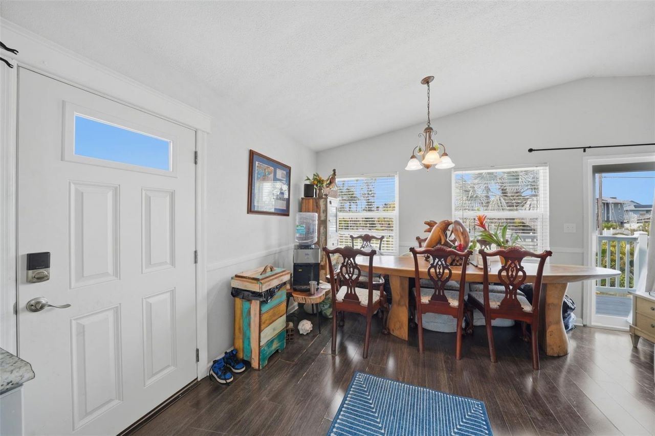 15823 Redington Drive, Redington Beach, FL 33708 Photo