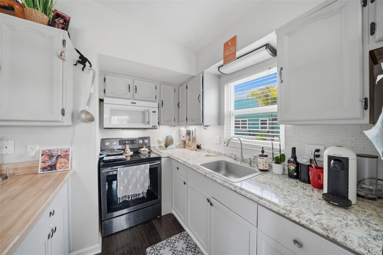 15823 Redington Drive, Redington Beach, FL 33708 Photo