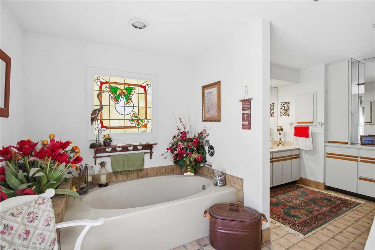 3951 Country View Drive, Sarasota, FL 34233 Photo