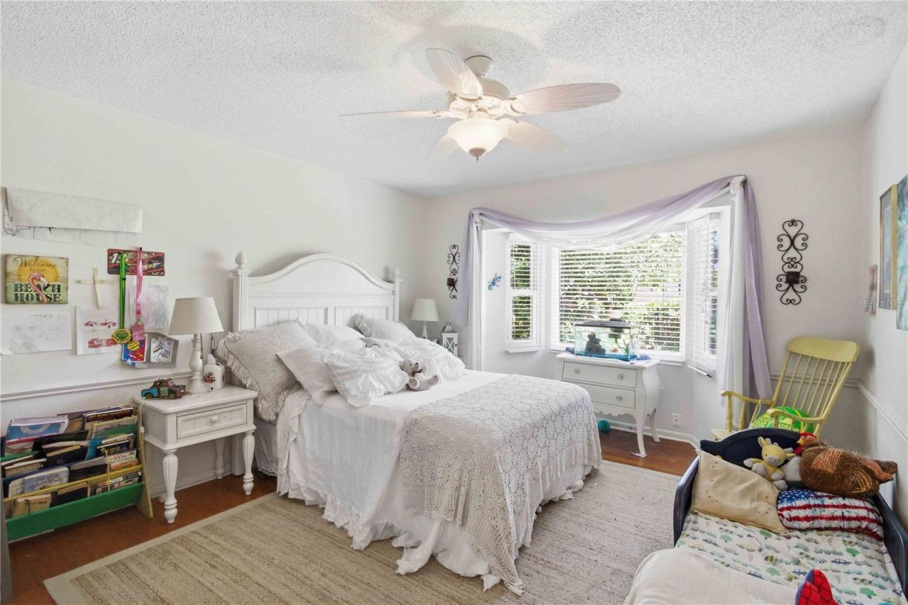 3951 Country View Drive, Sarasota, FL 34233 Photo