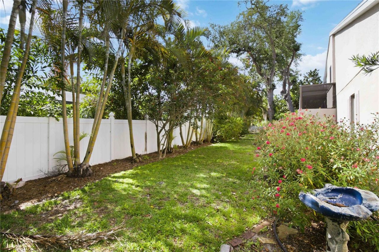 3951 Country View Drive, Sarasota, FL 34233 Photo