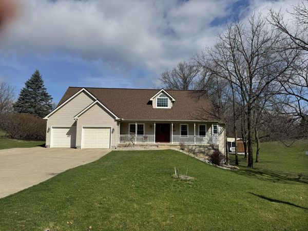13574 Orchard Court, Gregory, MI 48137
