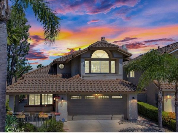 26292 Rosa, Laguna Hills, CA 92656