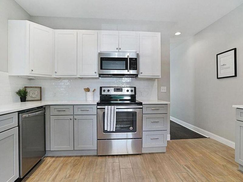 597 Lilley Avenue , Columbus, OH 43205 Photo 7