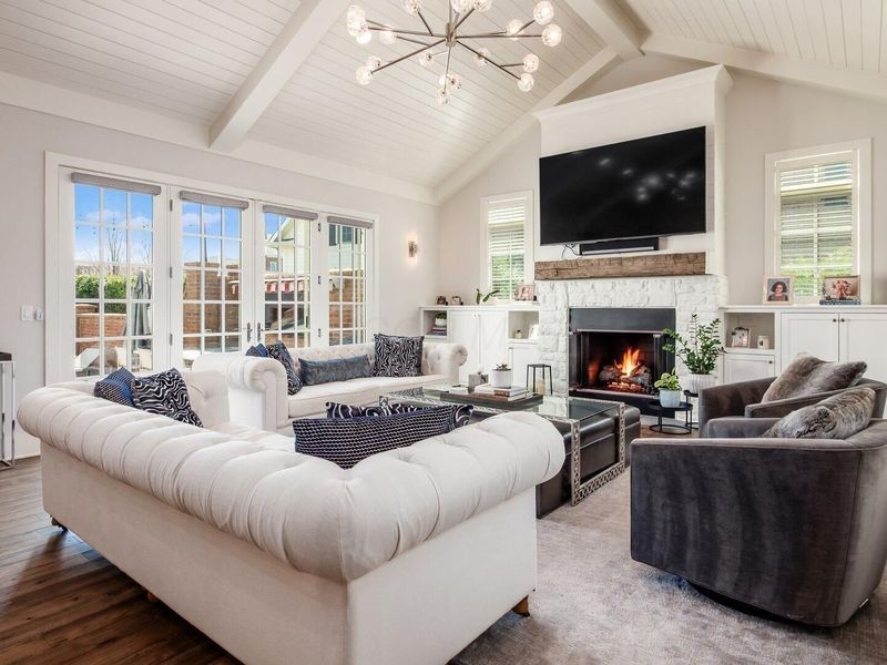 7705 Ogden Woods Boulevard, New Albany, OH 43054 Photo 3