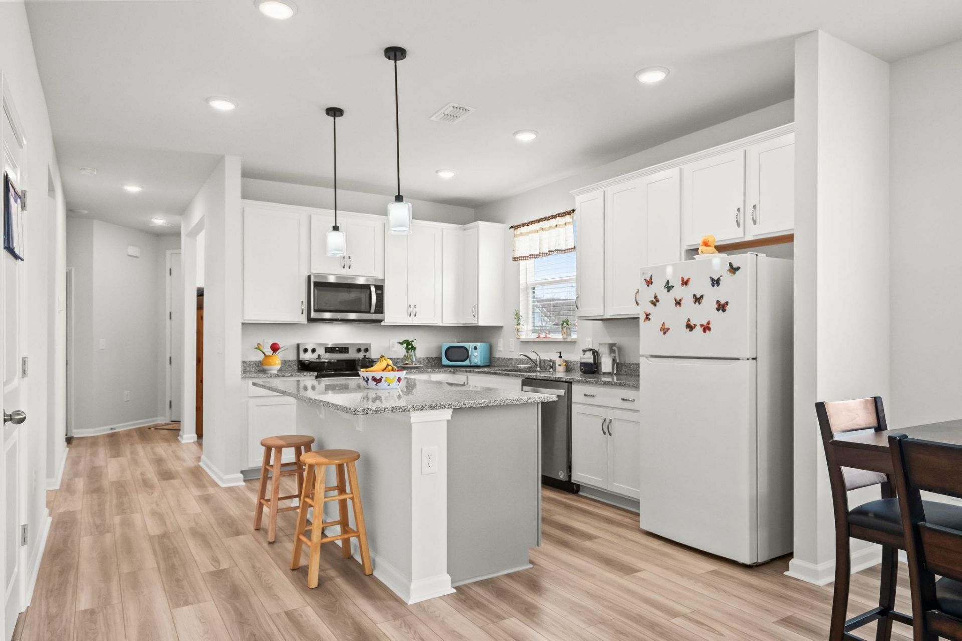 1272 Lady Bird Way Photo 11