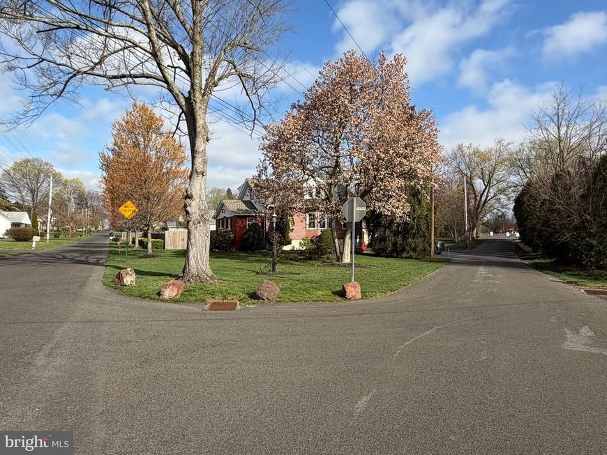 132 Fair Oaks Avenue, Horsham, PA 19044 Main Photo