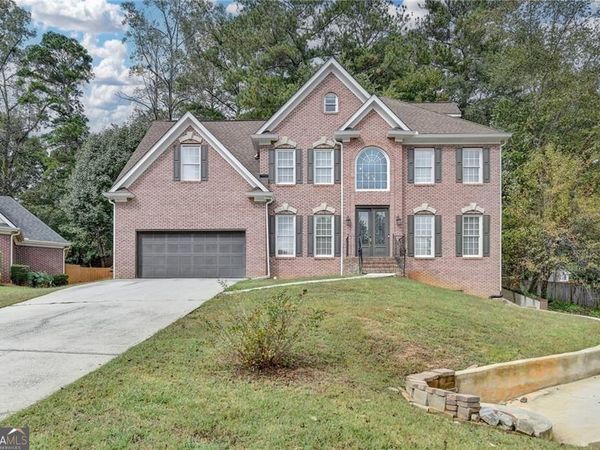 1015 Rowe Oak Circle, Lawrenceville, GA 30043