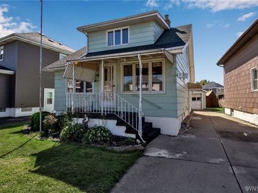 31 Jackson Avenue, Lackawanna, NY 14218