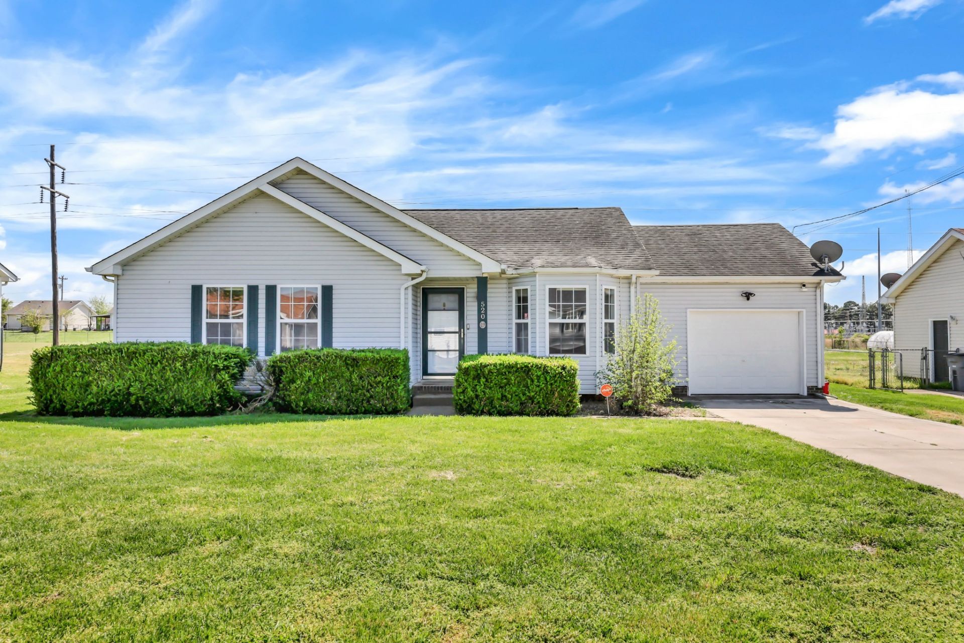 520 Gainey Dr, Oak Grove, KY 42262 Main Photo