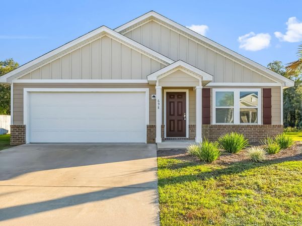 698 Whispering Creek Avenue, Freeport, FL 32439