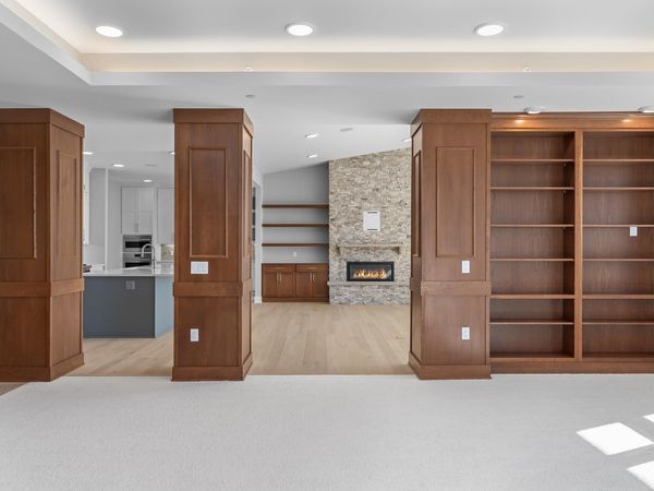 1 Hill Farm Road , Unit 306, North Oaks, MN 55127