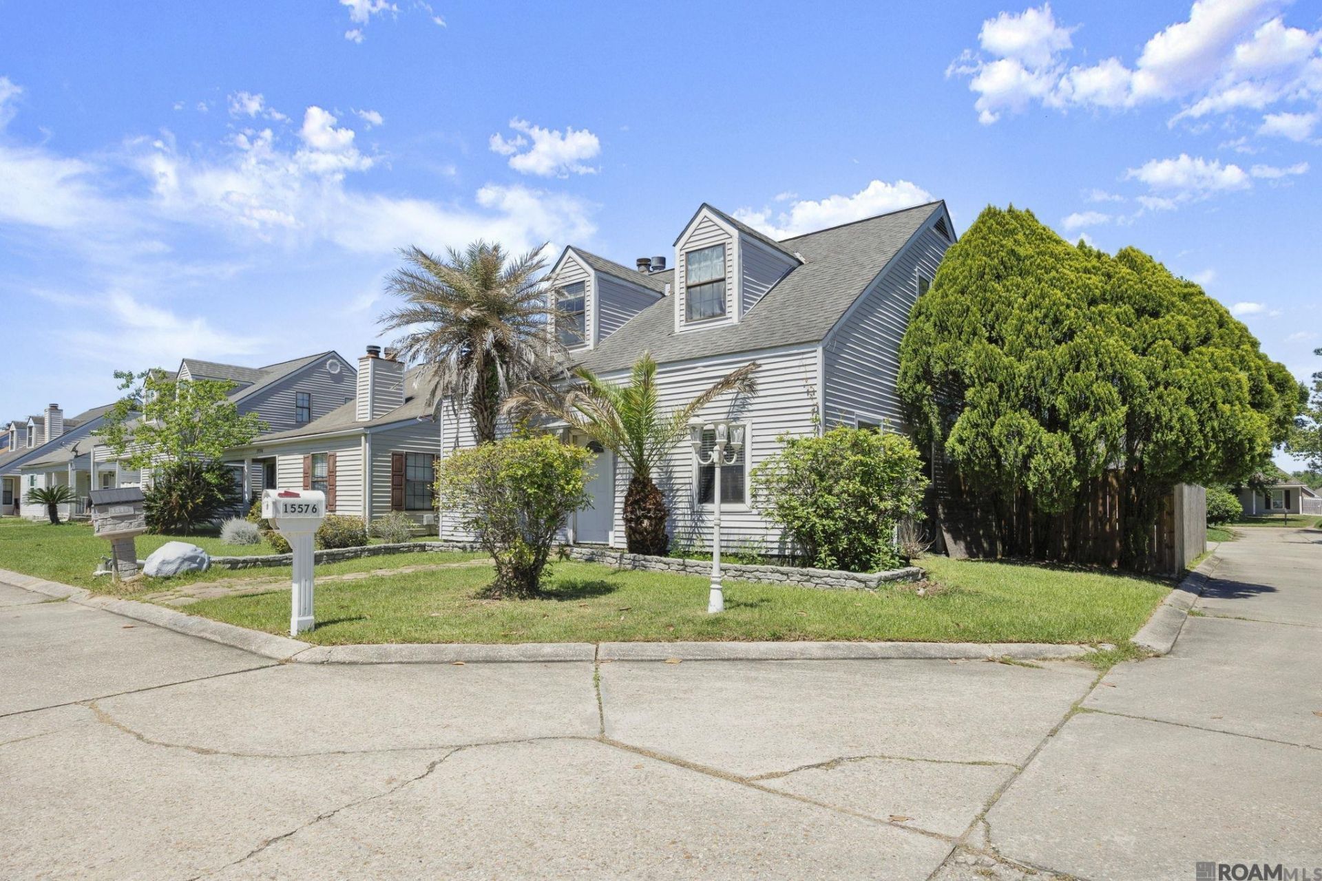 15558 Riverdale Ave East, Baton Rouge, LA 70816 Main Photo