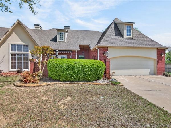 2422 Jefferson Road , Bartlesville, OK 74006