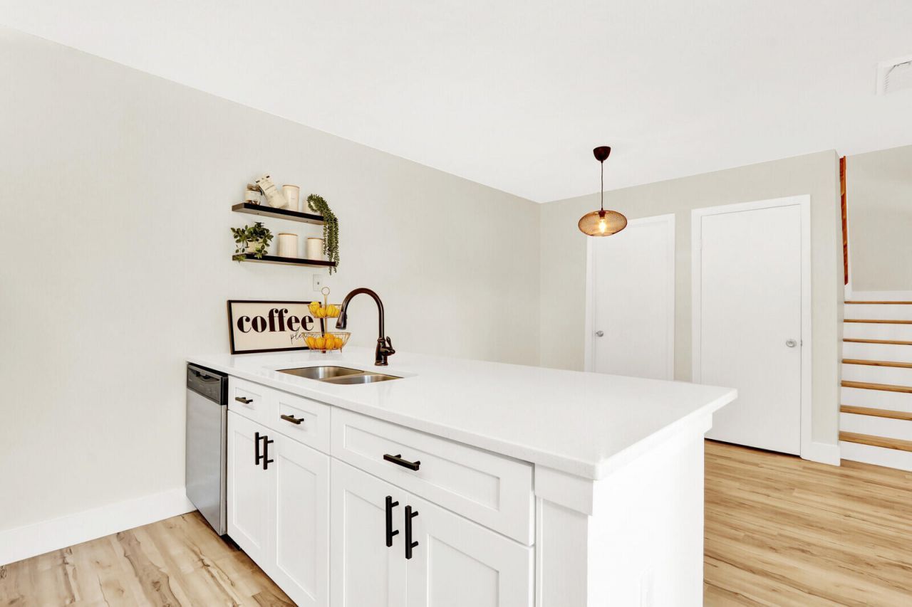 6605 66th Way, West Palm Beach, FL 33409 Photo