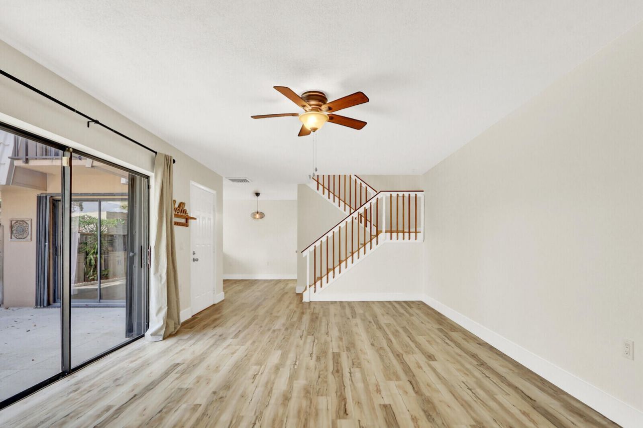 6605 66th Way, West Palm Beach, FL 33409 Photo