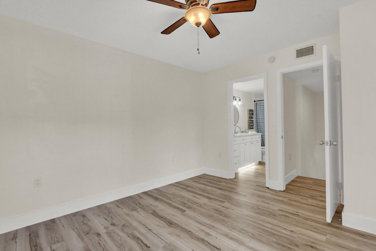 6605 66th Way, West Palm Beach, FL 33409 Photo