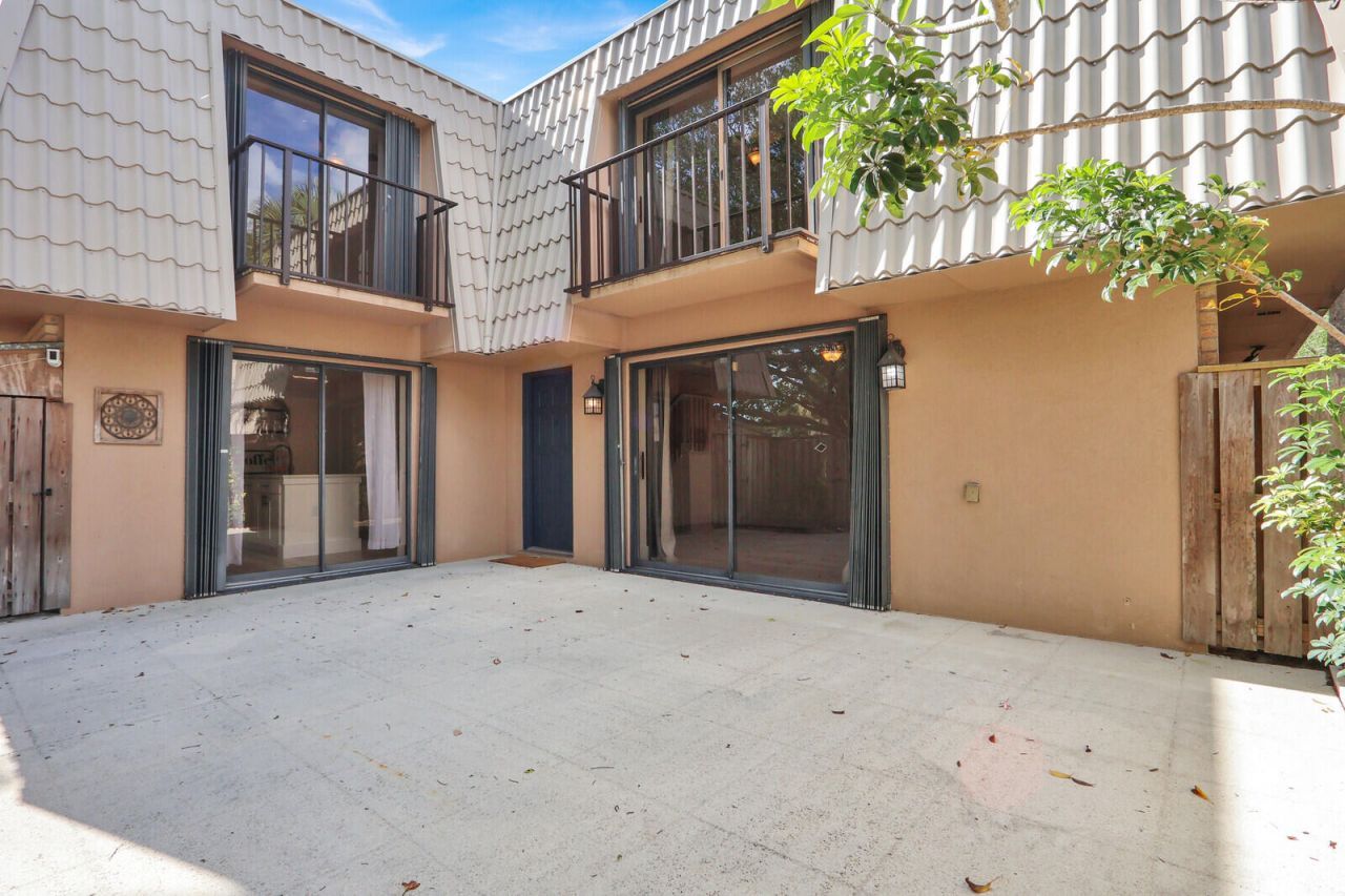 6605 66th Way, West Palm Beach, FL 33409 Photo