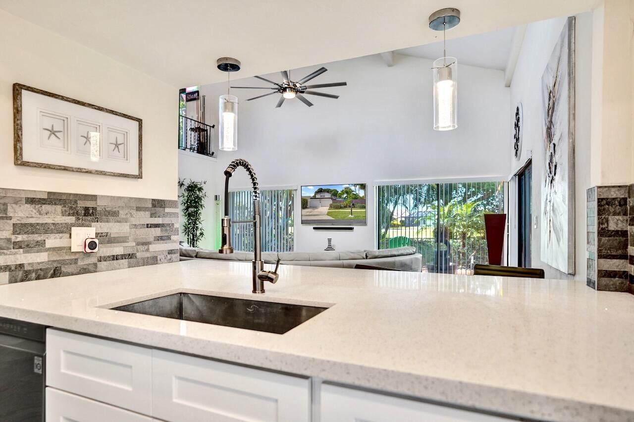 5330 Stonybrook Drive, Boynton Beach, FL 33437 Photo