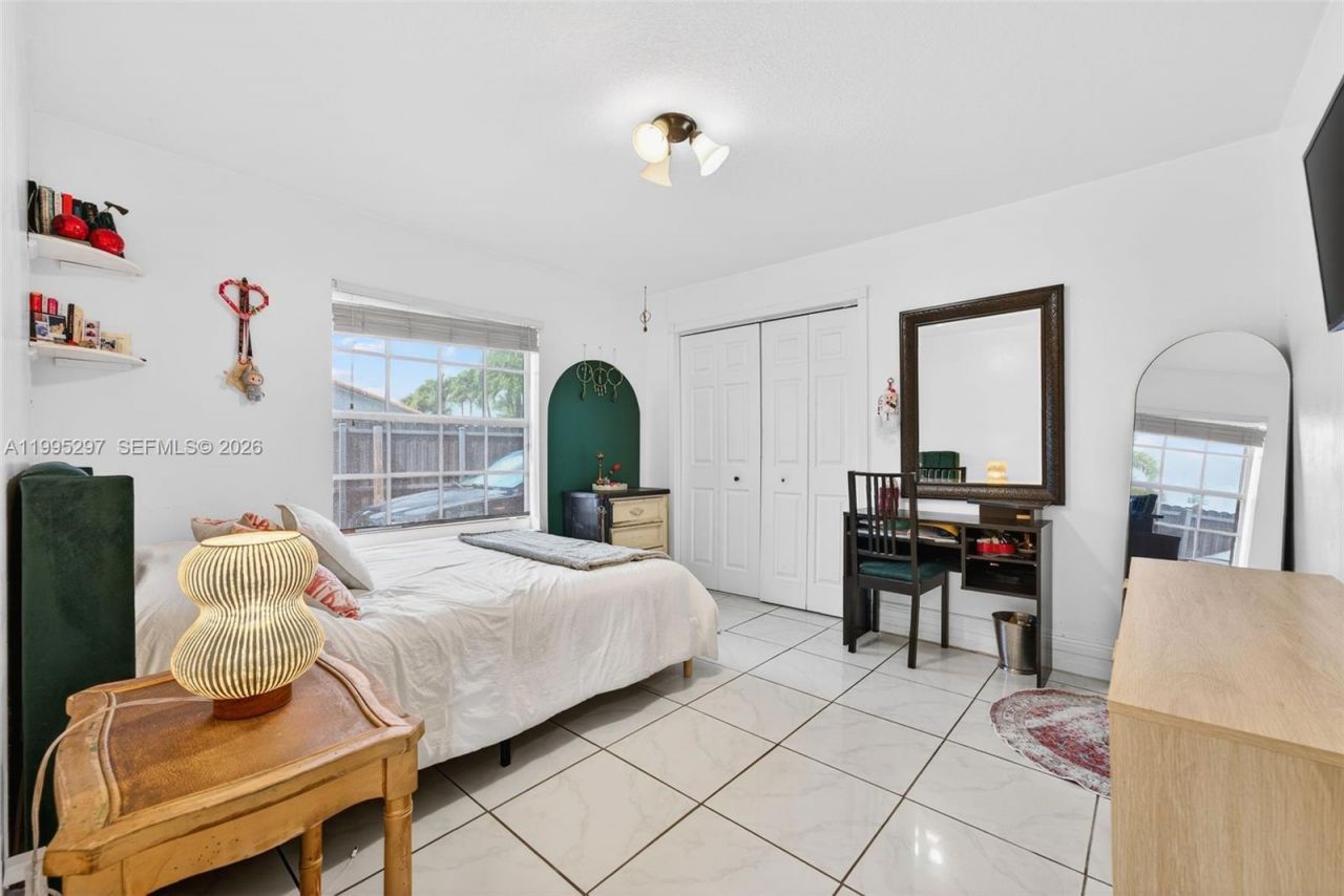 17201 SW 150th Ct , Miami, FL 33187 Photo