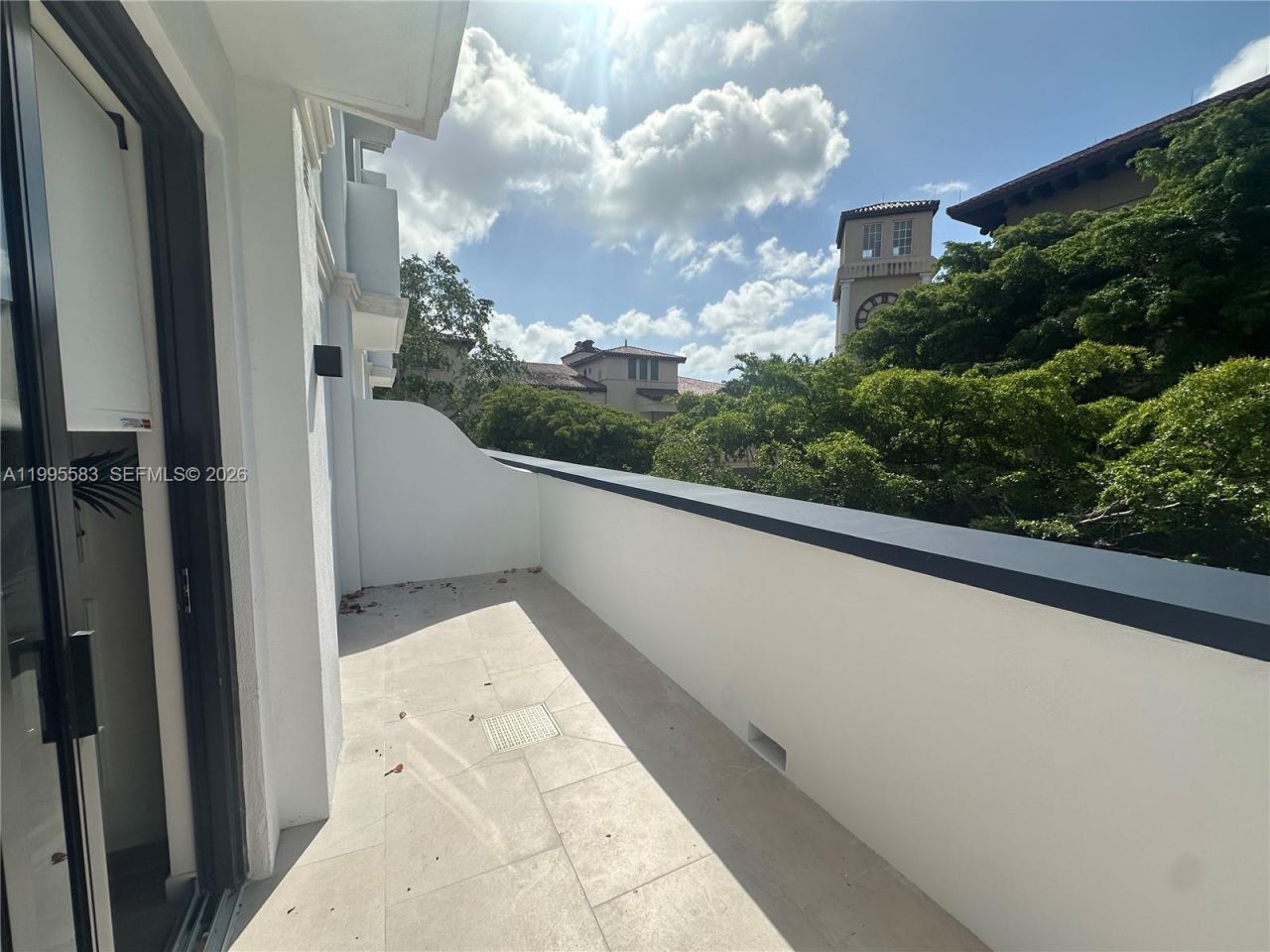 4220 Laguna St , Unit 308, Coral Gables, FL 33146 Photo