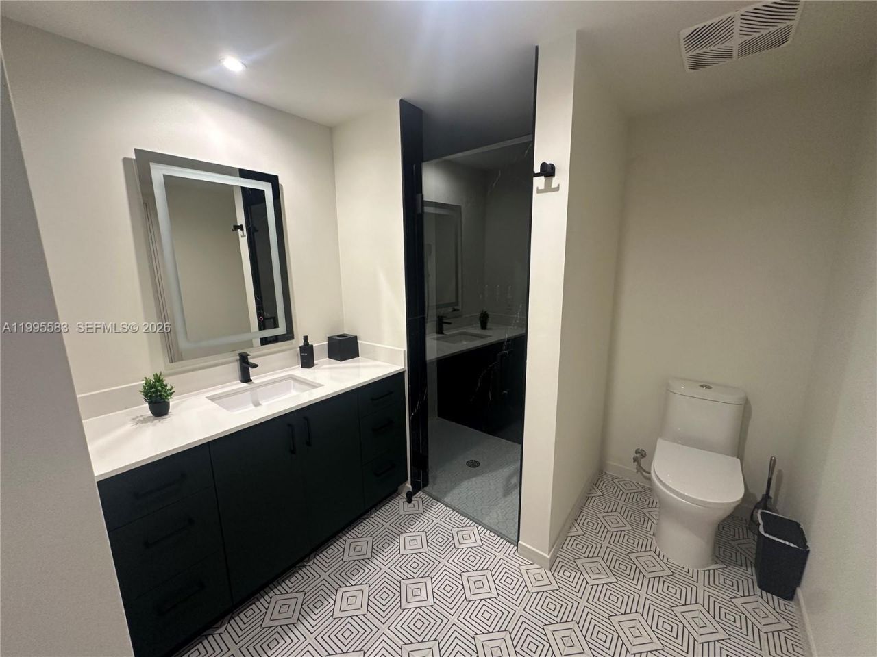 4220 Laguna St , Unit 308, Coral Gables, FL 33146 Photo